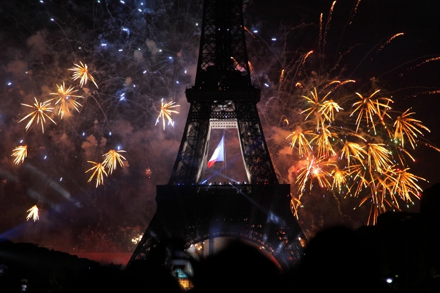 Elaborate New Year's Eve Fireworks Displays